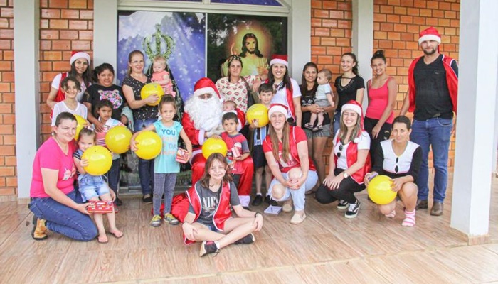 Nova Laranjeiras - Papai Noel nas Comunidades